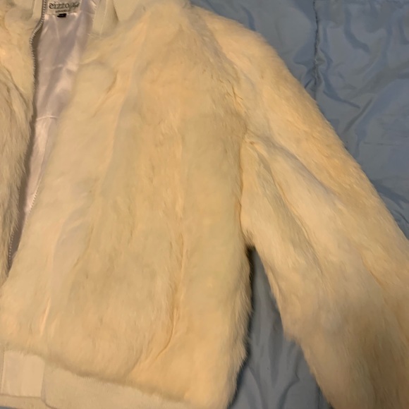 High quality Genuine White/cream Rabbit fur coat - Picture 2 of 6